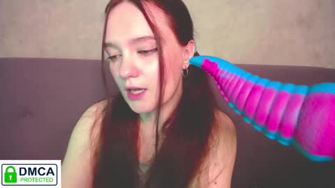 Snapshot of alyssa__scarlet chatting on November 27, 2:57 am Alyssa online show from November 27, 2:57 am