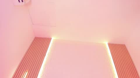 Snapshot of alyssa_vargas chatting on September 30, 5:29 pm alyssa online show from September 30, 5:29 pm