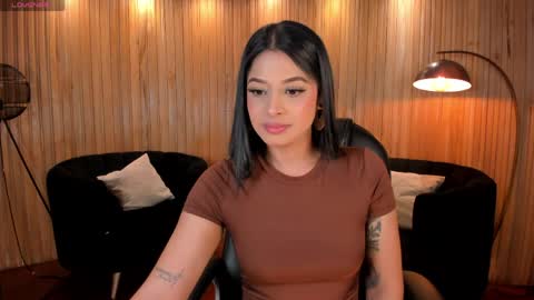 Snapshot of alyssadean_ chatting on May 25, 11:27 am Aly online show from May 25, 11:27 am