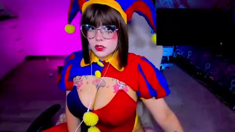  . Monday to Saturday at 10pm and 6am Colombia time online show from June 20, 2:47 am