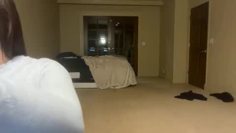 Snapshot of alyssastonee chatting on November 27, 1:40 am alyssastonee online show from November 27, 1:40 am