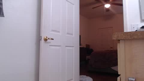 Alyssiaamorexo online show from February 6, 7:07 pm