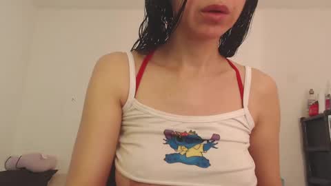 Snapshot of amadamar chatting on January 10, 2:45 pm valentia online show from January 10, 2:45 pm