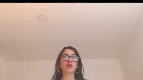 Snapshot of amadamar chatting on October 10, 2:54 am valentia online show from October 10, 2:54 am