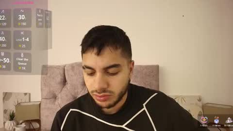 Snapshot of amadeo_wild chatting on October 27, 7:34 am Amadeo Wild online show from October 27, 7:34 am