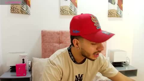 Amadeo Wild online show from March 12, 12:11 pm