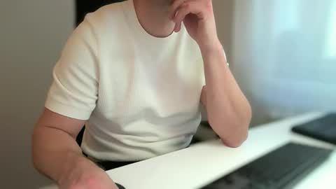 amadeos12345 online show from March 17, 2:42 pm