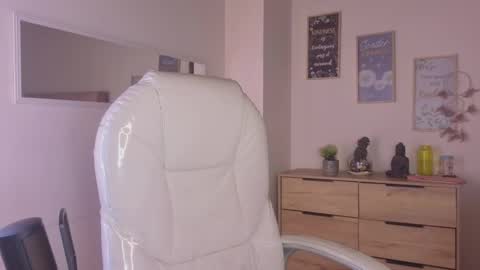 B I A N C A online show from November 5, 3:17 am