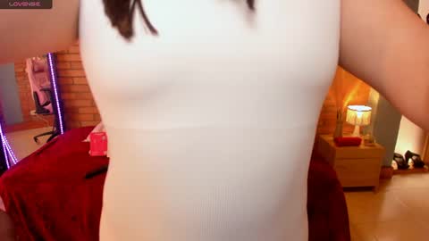 Hi Im AmaiaHelp me reach 100 likes online show from June 17, 7:04 pm