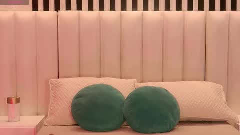 Amaia Haywood online show from January 8, 5:10 am