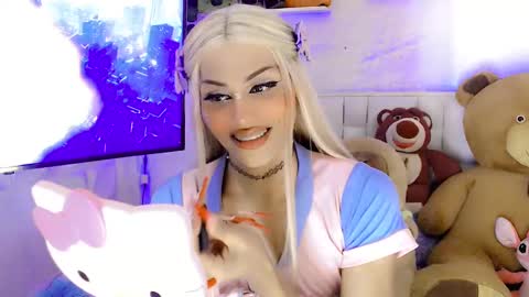 Snapshot of amal_baddel_ chatting on February 20, 7:55 am amal_baddel_ online show from February 20, 7:55 am