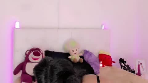 Snapshot of amal_baddel_ chatting on November 14, 4:44 am amal_baddel_ online show from November 14, 4:44 am