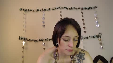 Amalett online show from March 10, 4:14 pm