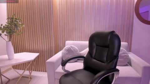 Snapshot of amalia_cruss chatting on September 20, 8:10 pm Amalia cruss online show from September 20, 8:10 pm