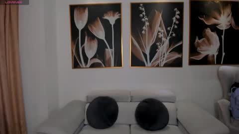 Amalia cruss online show from May 21, 7:43 pm