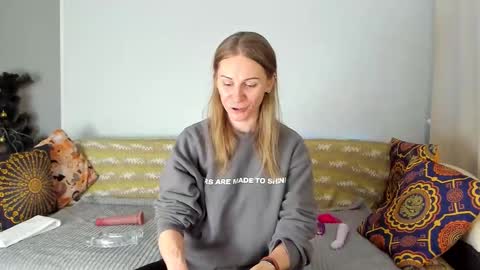 Amalia online show from January 12, 8:19 am