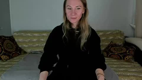 Snapshot of amalia_mio chatting on May 31, 8:21 am Amalia online show from May 31, 8:21 am