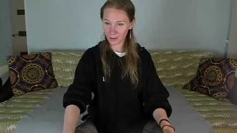 Snapshot of amalia_mio chatting on July 17, 10:22 am Amalia online show from July 17, 10:22 am