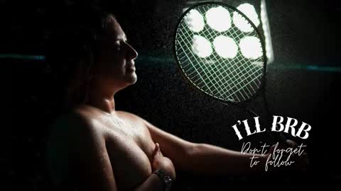 Snapshot of amalia_rosse_ chatting on October 19, 9:48 pm Amalia Im Back See you soon this January 7 at 10 pm Colombia time online show from October 19, 9:48 pm