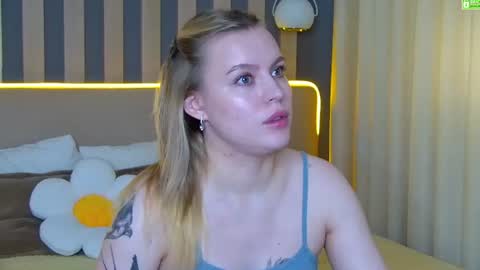 Amalia online show from June 30, 1:12 pm