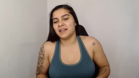 Snapshot of amanda5star chatting on January 29, 12:02 pm The queen of the biceps online show from January 29, 12:02 pm