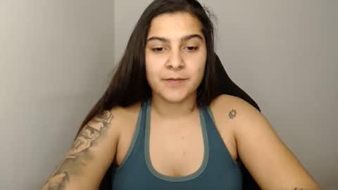 Snapshot of amanda5star chatting on January 30, 1:22 am The queen of the biceps online show from January 30, 1:22 am