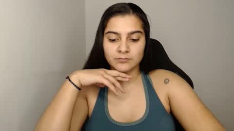 Snapshot of amanda5star chatting on January 31, 9:26 pm The queen of the biceps online show from January 31, 9:26 pm