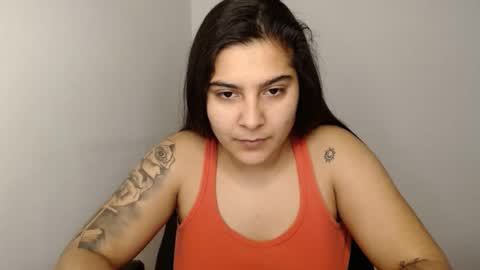 The queen of the biceps  online show from February 3, 10:58 am