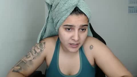 Snapshot of amanda5star chatting on March 11, 6:08 pm The queen of the biceps online show from March 11, 6:08 pm