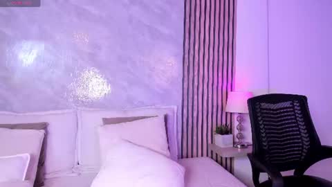 Luisa online show from July 10, 1:10 am