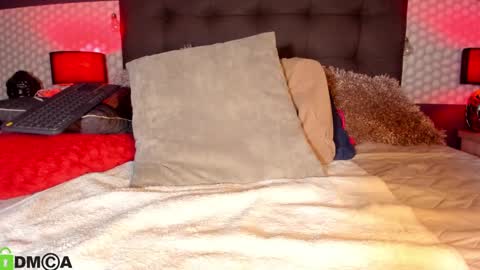 diana        Private is Open online show from October 11, 8:40 pm