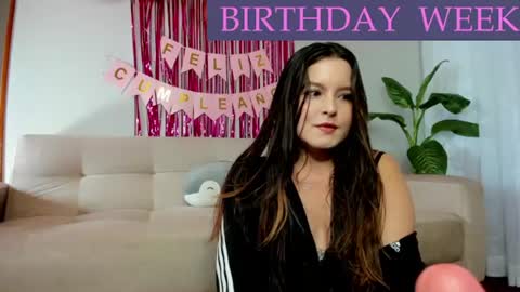 Snapshot of amanda_callum_ chatting on June 23, 12:58 pm Katha online show from June 23, 12:58 pm