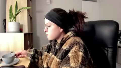 Snapshot of amanda_callum_ chatting on July 3, 11:44 pm Katha online show from July 3, 11:44 pm