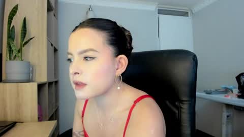 Snapshot of amanda_callum_ chatting on July 16, 5:52 pm Katha online show from July 16, 5:52 pm