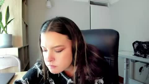 Snapshot of amanda_callum_ chatting on July 27, 12:17 am Katha online show from July 27, 12:17 am