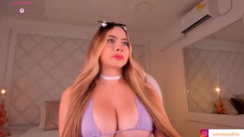 Snapshot of amanda_colin chatting on October 12, 12:42 am Amanda online show from October 12, 12:42 am