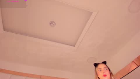 Amanda online show from July 28, 3:21 pm
