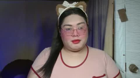 amanda_fetish online show from November 3, 8:15 am