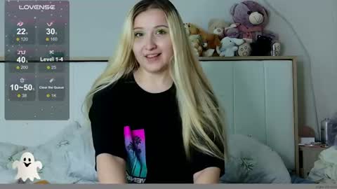 Snapshot of amanda_sherr chatting on July 13, 10:29 am Amanda online show from July 13, 10:29 am