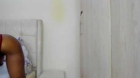 Snapshot of amanda_tint chatting on November 5, 8:03 am Amanda tint online show from November 5, 8:03 am