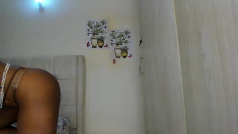 Snapshot of amanda_tint chatting on February 11, 7:35 am Amanda tint online show from February 11, 7:35 am