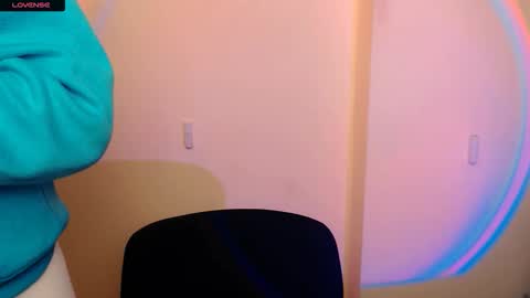 Snapshot of amandasentin chatting on November 12, 8:15 am Amanda online show from November 12, 8:15 am