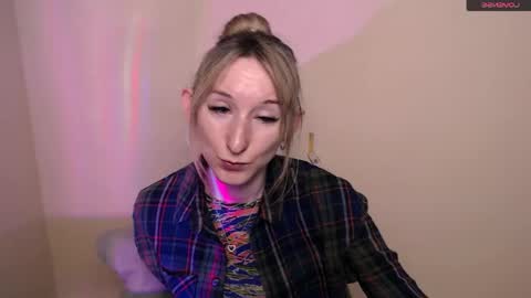 Amanda online show from June 9, 7:42 am