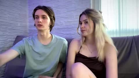 Snapshot of amandatalk chatting on November 12, 6:25 am amandatalk online show from November 12, 6:25 am