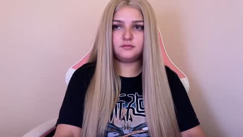 Amandha online show from February 5, 6:37 pm