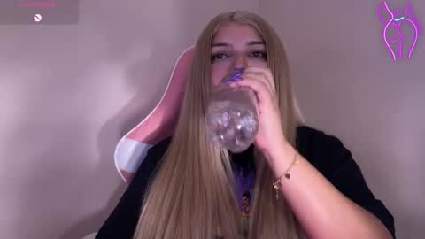 Amandha online show from February 19, 11:04 pm