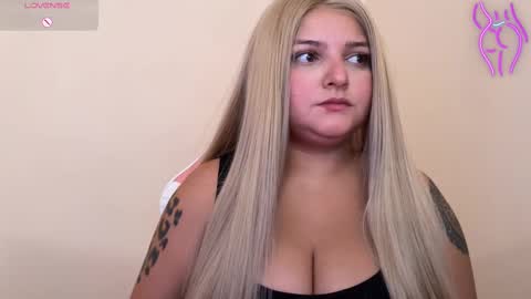 Amandha online show from February 21, 7:10 pm