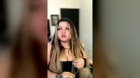 Snapshot of amandhaaa chatting on July 18, 3:05 pm Amandha online show from July 18, 3:05 pm