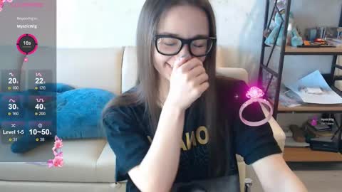 Snapshot of amaneli chatting on December 29, 11:18 am Mila online show from December 29, 11:18 am