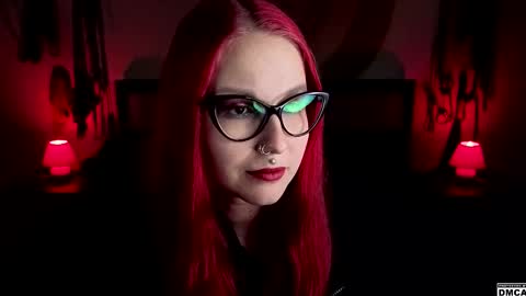 Snapshot of amanita__pantherina chatting on September 23, 11:13 am Goddess Amanita online show from September 23, 11:13 am